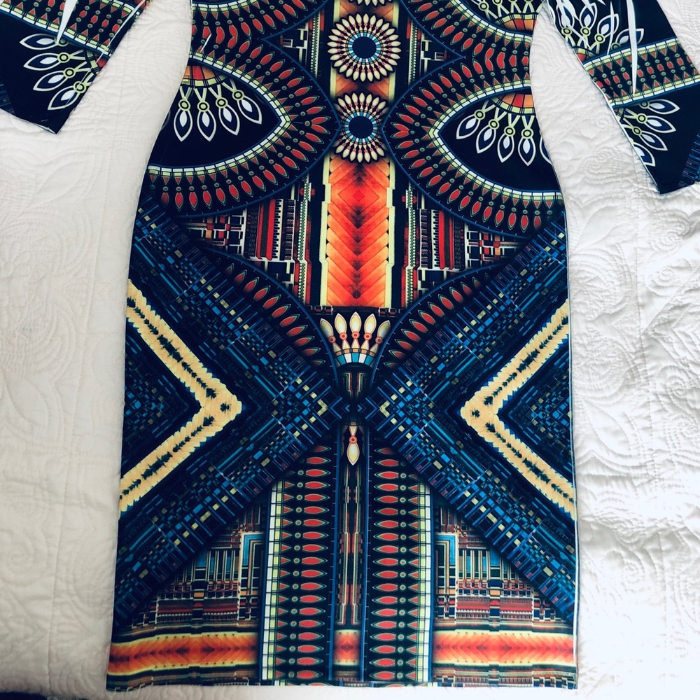 Dress - Picture 2 of 2